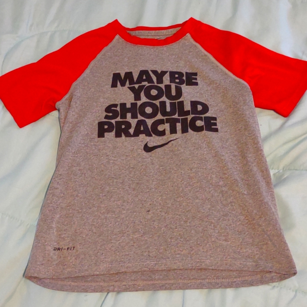 Nike youth small dri-fit